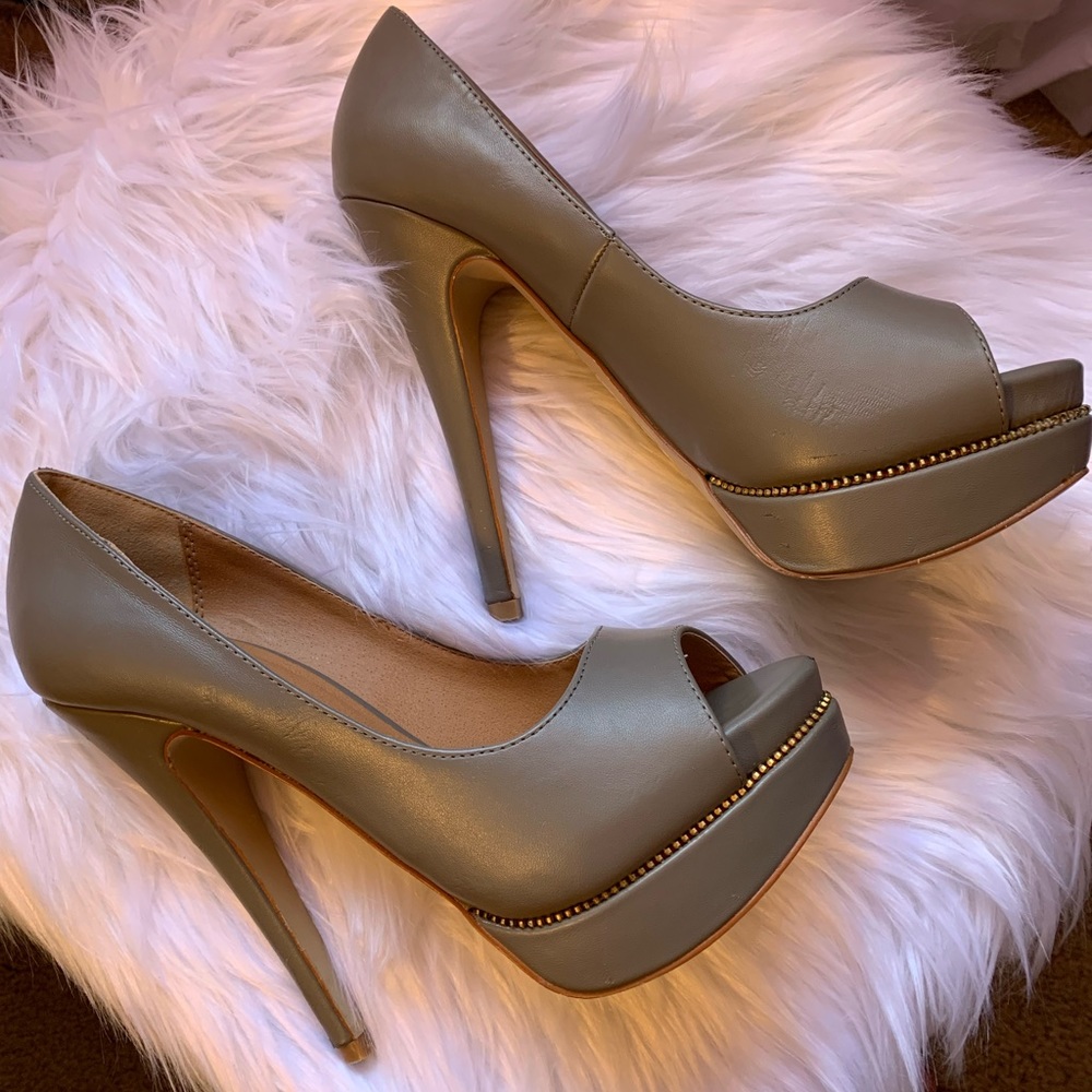 Reegan by beau & ashe  - Size 6 1/2